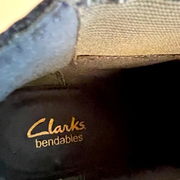 EUC Clark’s Bendable’s Stroll Valley Blue Leather Ankle Boot - Picture 7 of 8